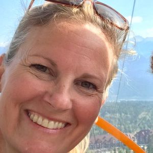 Meet your Posher, Julie